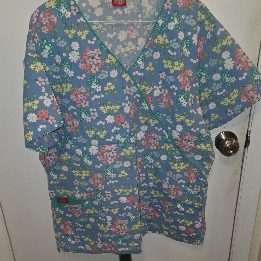 Dickies Blue Floral Scrub Top